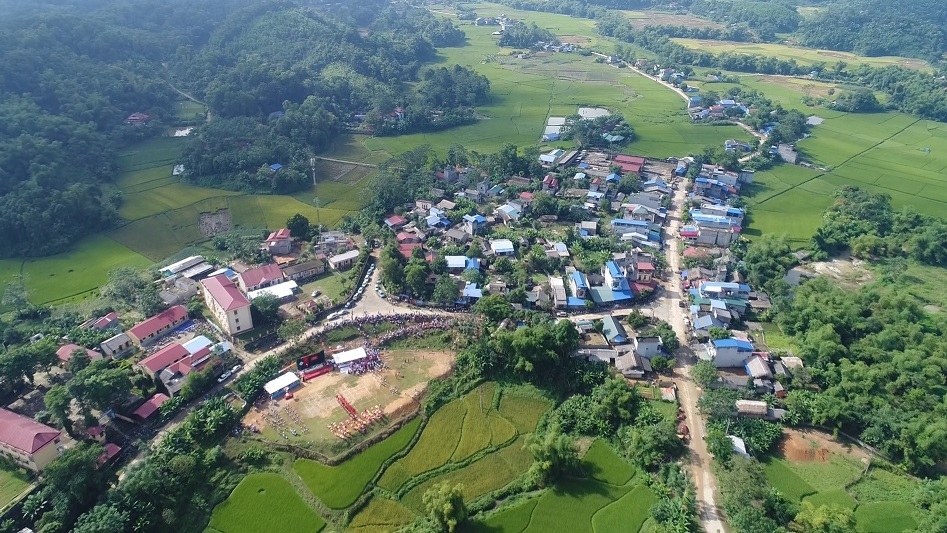 thai nguyen huyen Dinh hoa dat chuan nong thon moi hinh anh 1