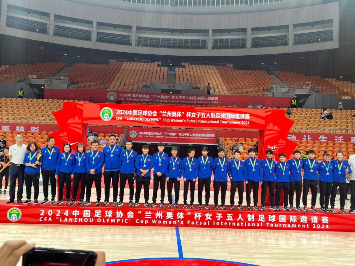 vietnam comes second at friendly futsal tournament in china picture 1