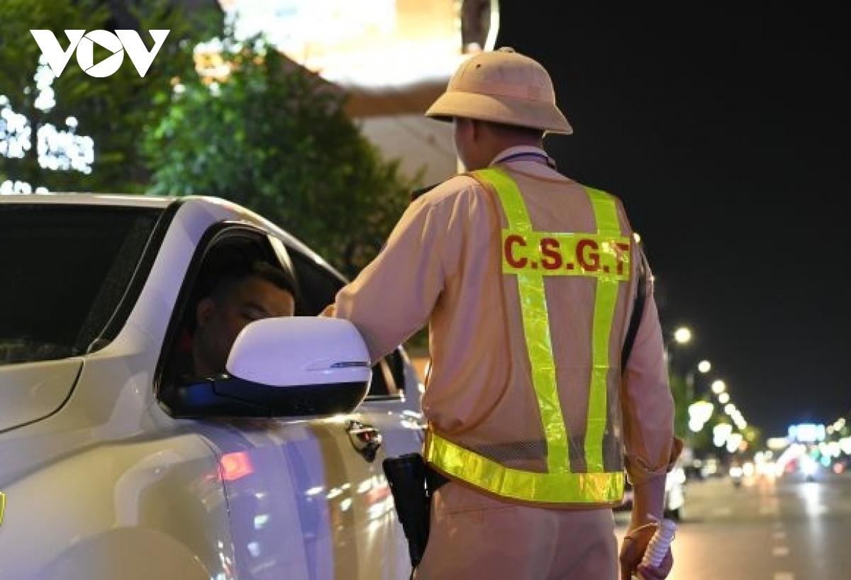 Vi phạm nồng độ cồn nhưng không báo cáo, một cán bộ ở Hòa Bình bị kỷ luật