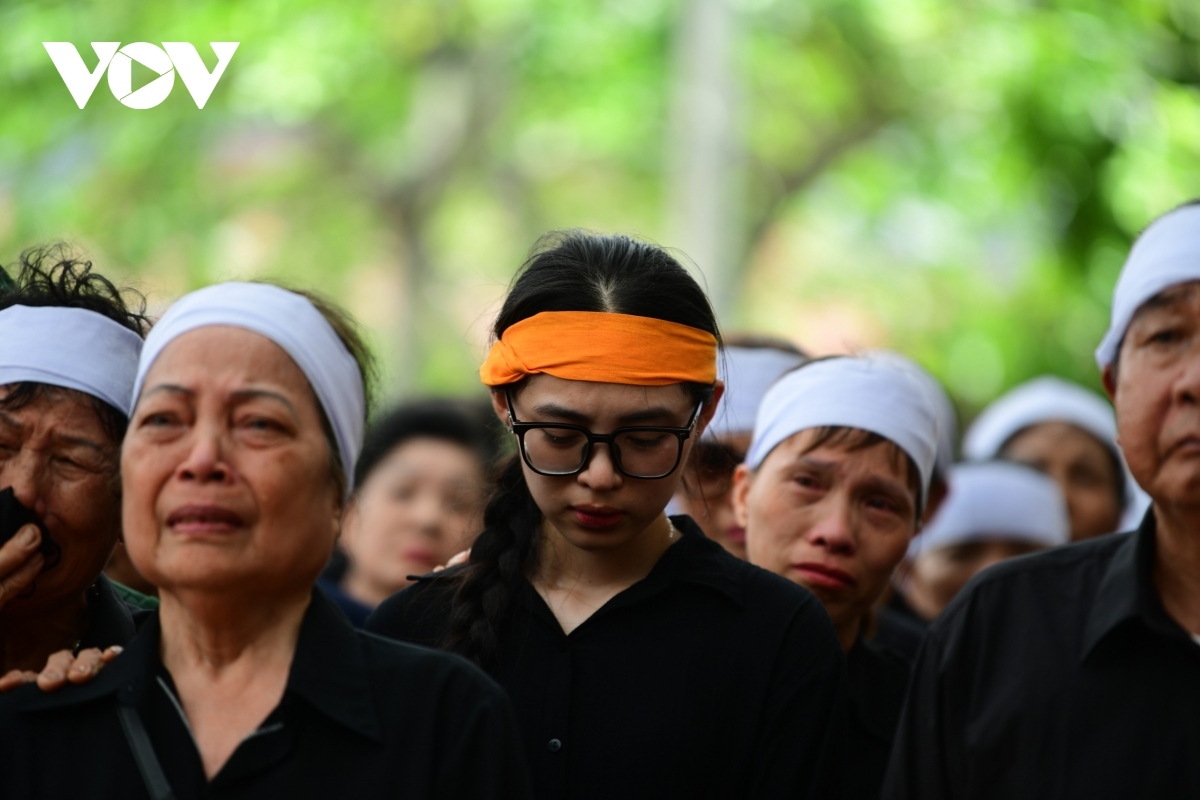 hometown of party leader nguyen phu trong holds memorial service picture 2