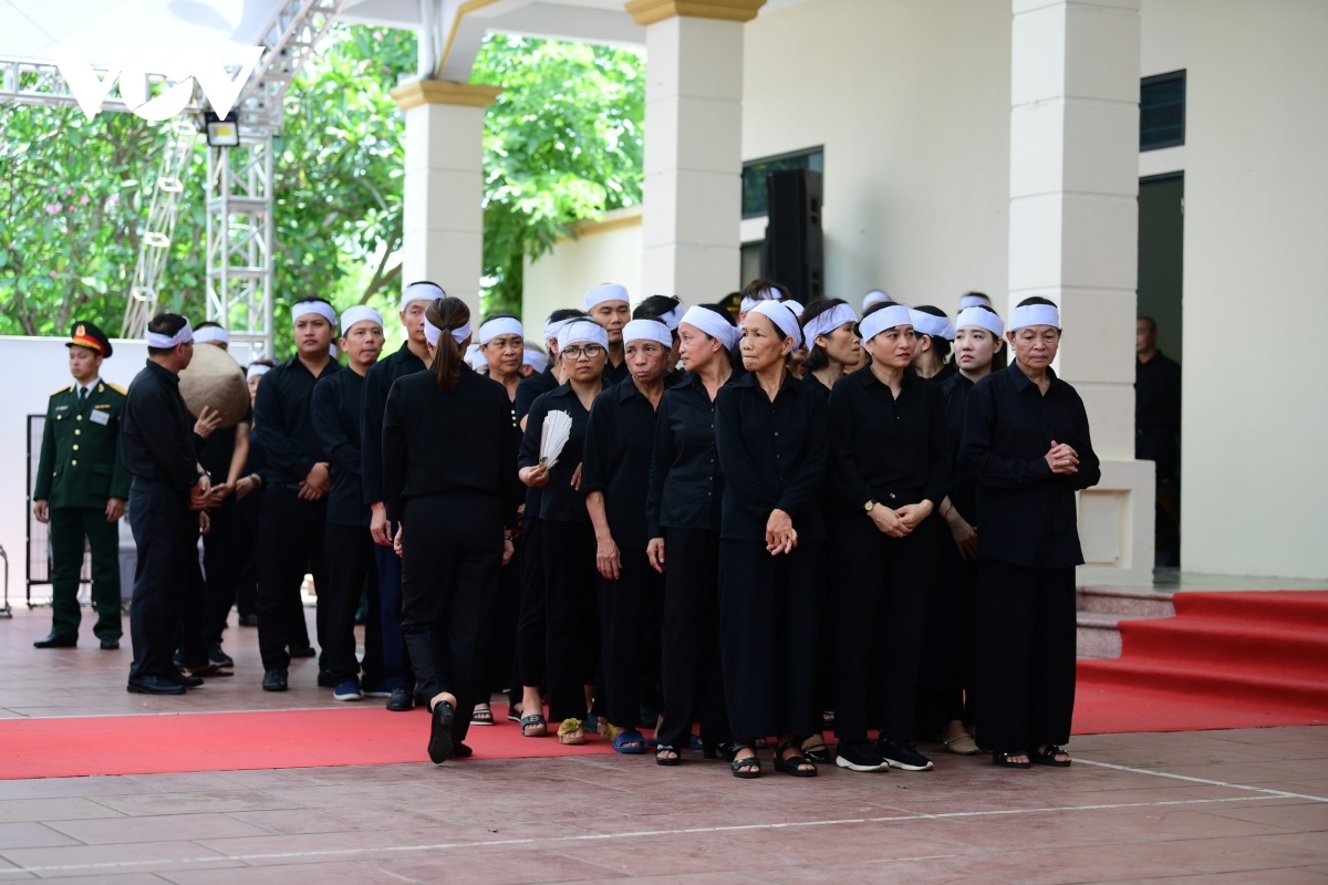 hometown of party leader nguyen phu trong holds memorial service picture 5