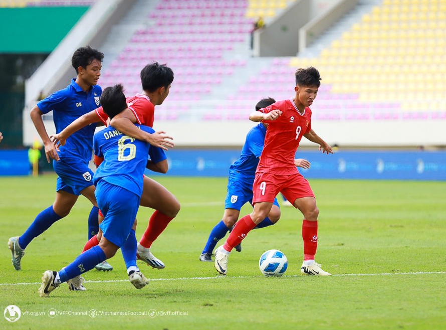 asean u16 boys champs vietnam lose to thailand in semi-finals picture 1