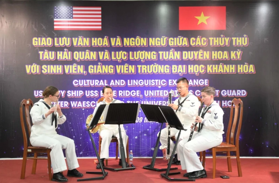 us sailors join in community exchanges in khanh hoa picture 1