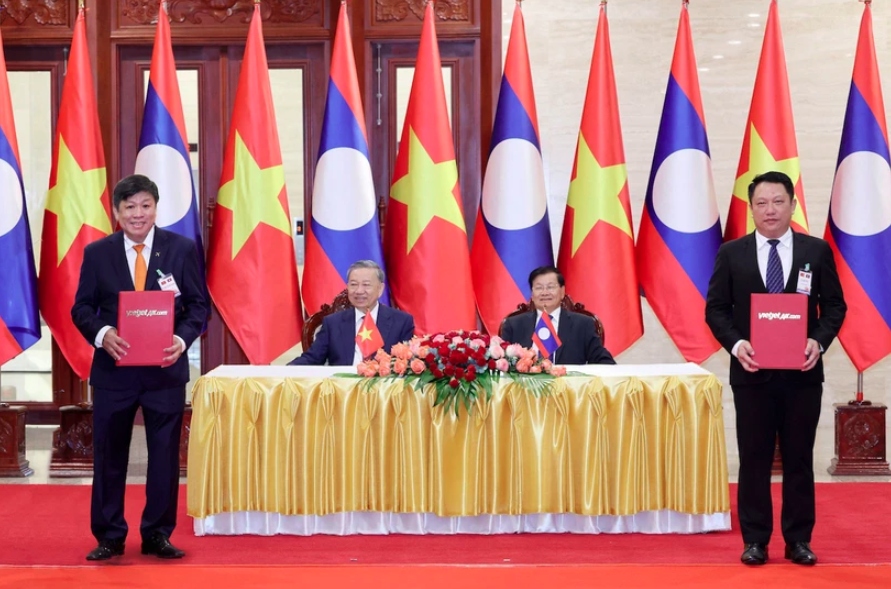 vietjet reaches agreement to enhance vietnam-laos air transport connectivity picture 1
