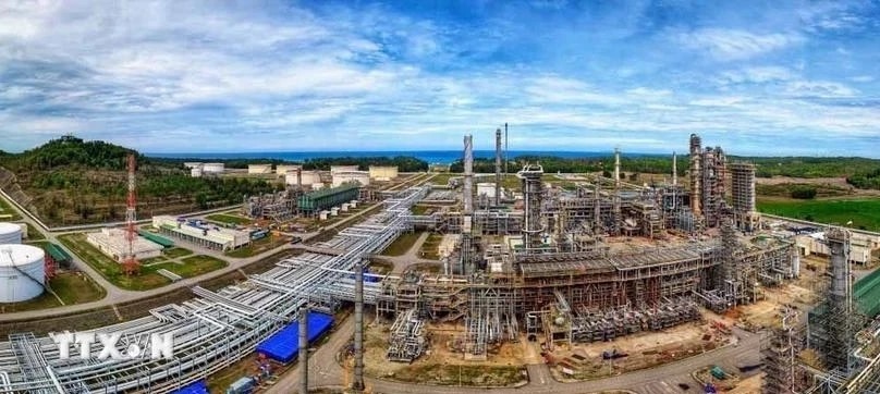 dung quat refinery continues to receive crude oil from dai hung field picture 1