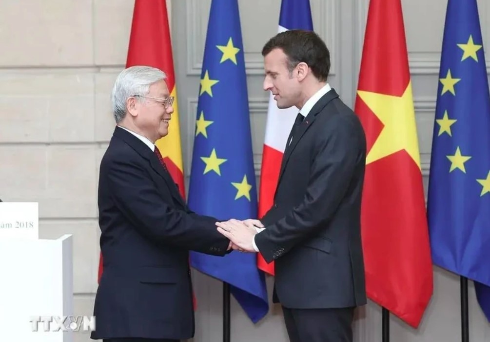 vietnamese in france honour memories of late party leader picture 1