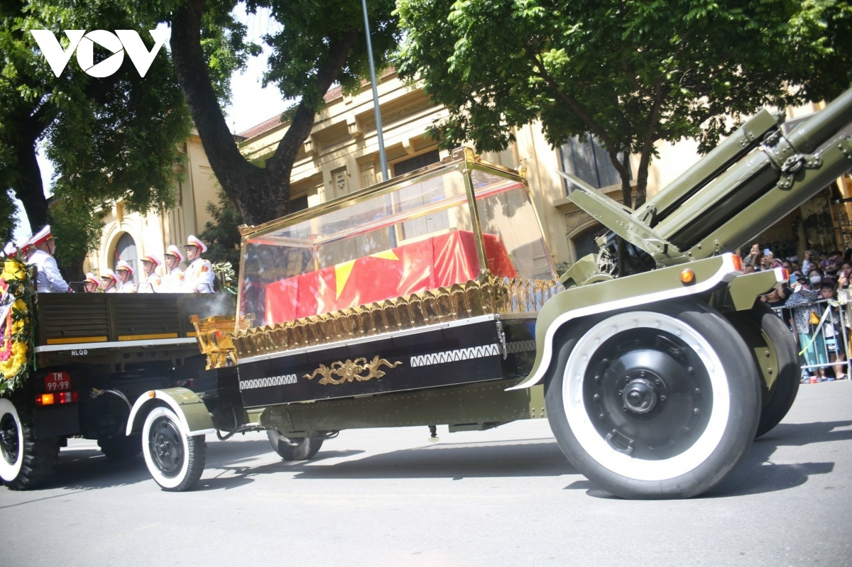 memorial service, funeral procession for party leader nguyen phu trong picture 9