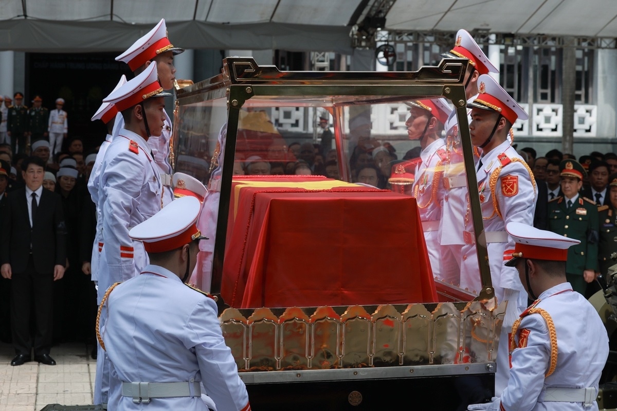 memorial service, funeral procession for party leader nguyen phu trong picture 11
