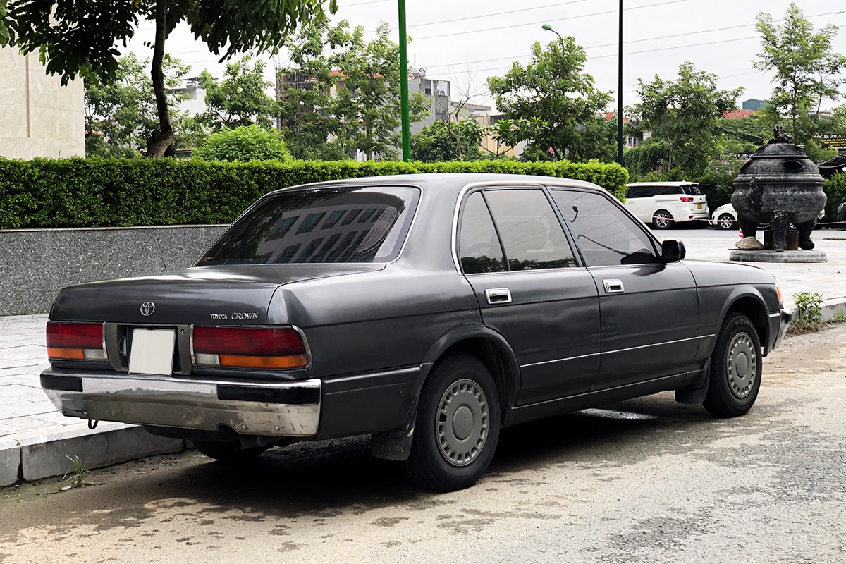 Đến nay, Toyota Crown vẫn là một “biểu tượng” được nhiều người Việt săn đón. (Ảnh chụp: Anh Phan)
