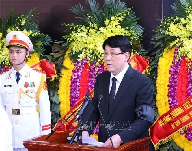 party general secretary laid to rest at hanoi s mai dich cemetery picture 4