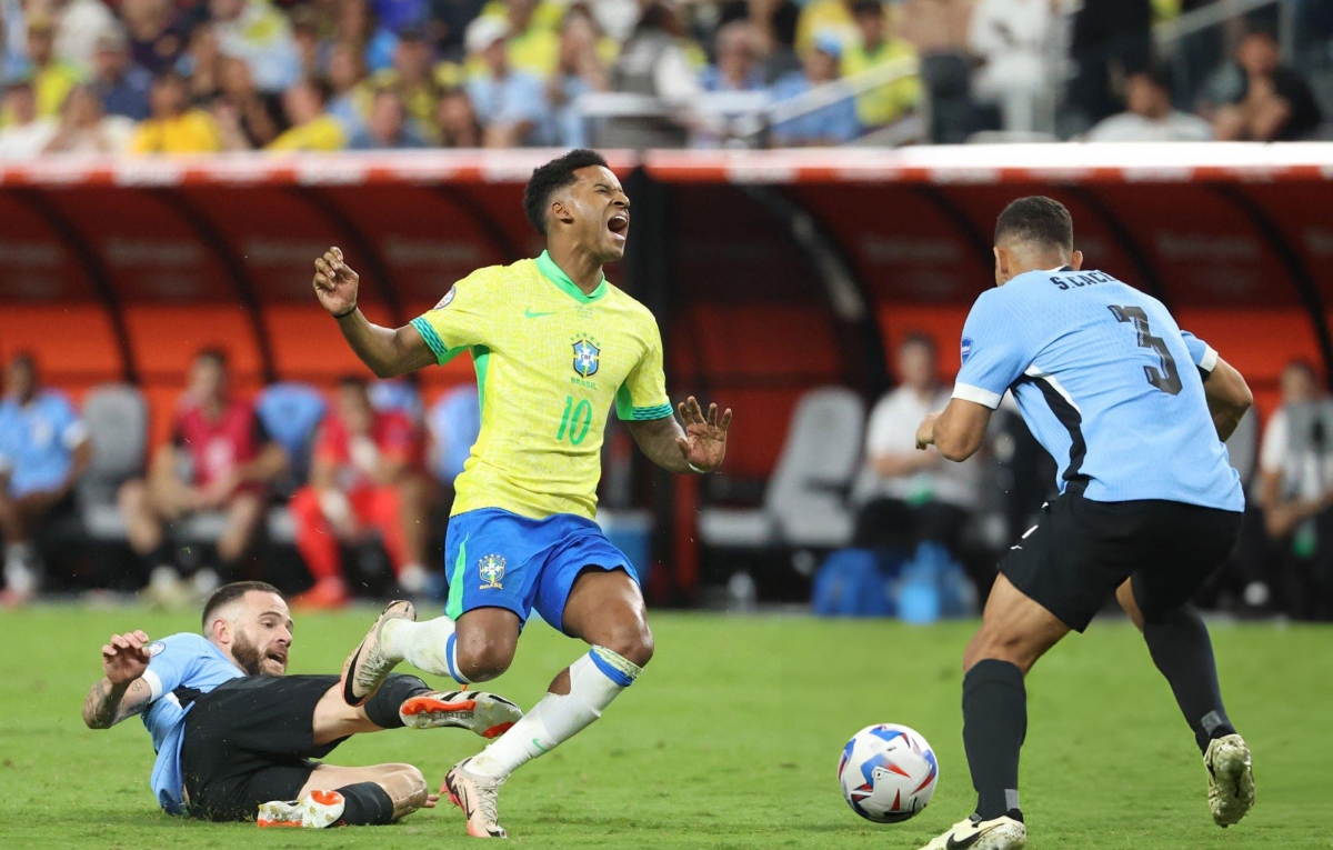 brazil thua uruguay tren cham luan luu, dung buoc o tu ket copa america hinh anh 8