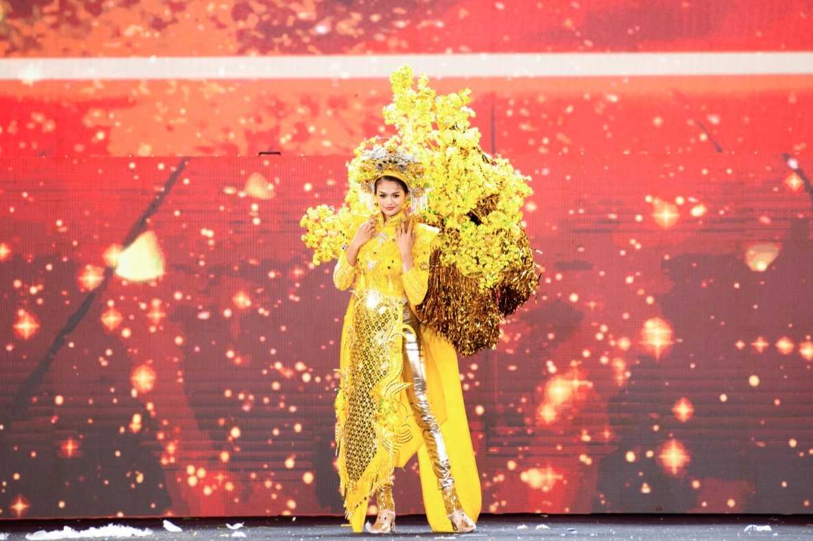 beauties wow in national costume competition at miss grand vietnam 2024 picture 12