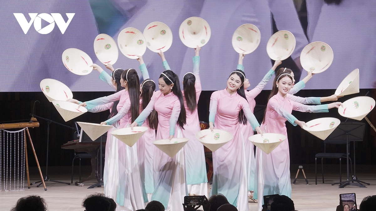music gala kicks off vietnamese cultural days in russia picture 1