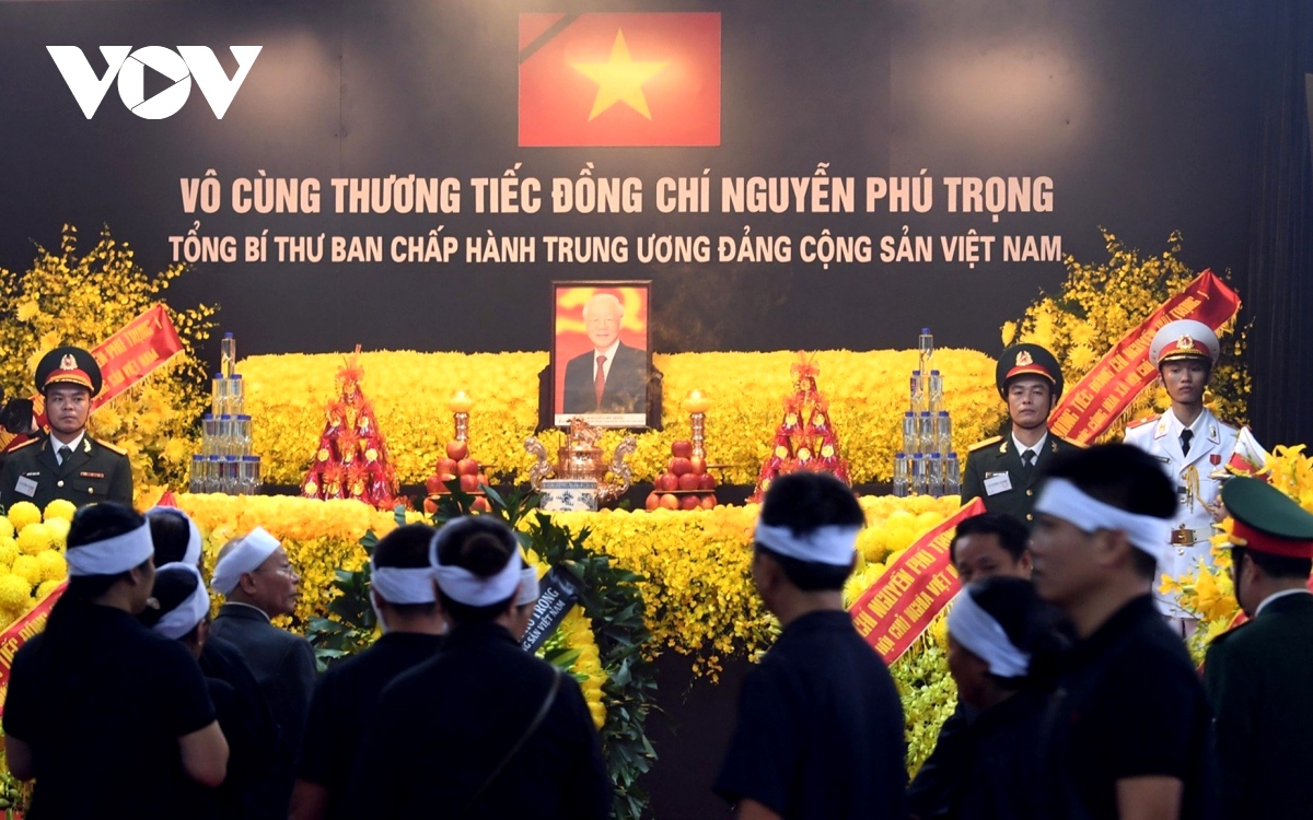 state funeral of vietnamese party leader nguyen phu trong begins in hanoi picture 1