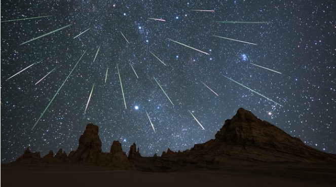 stargazers to be amazed by perseid meteor shower and blue moon in august picture 1