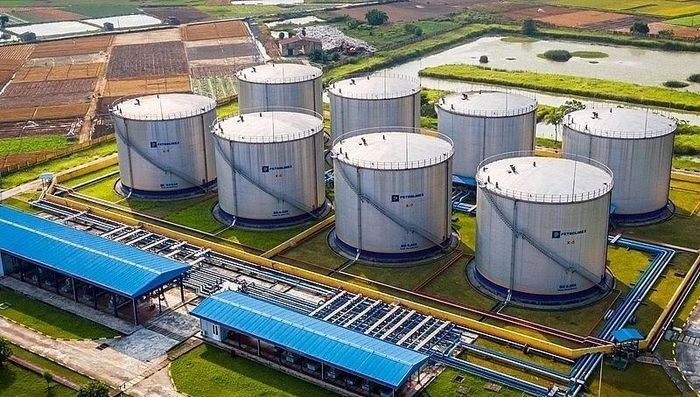 vietnam exports over 1.1 million tonnes of oil and petroleum in h1 picture 1