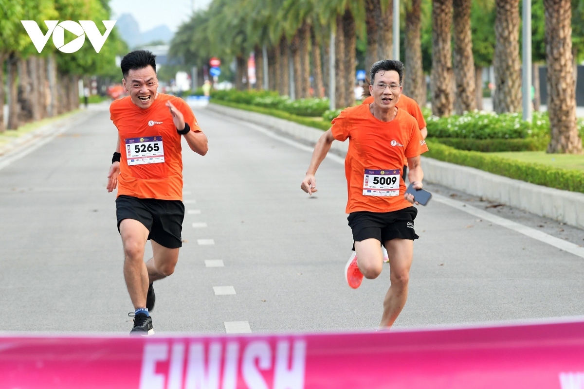 500 people run in response to national radio broadcasting festival 2024 picture 11