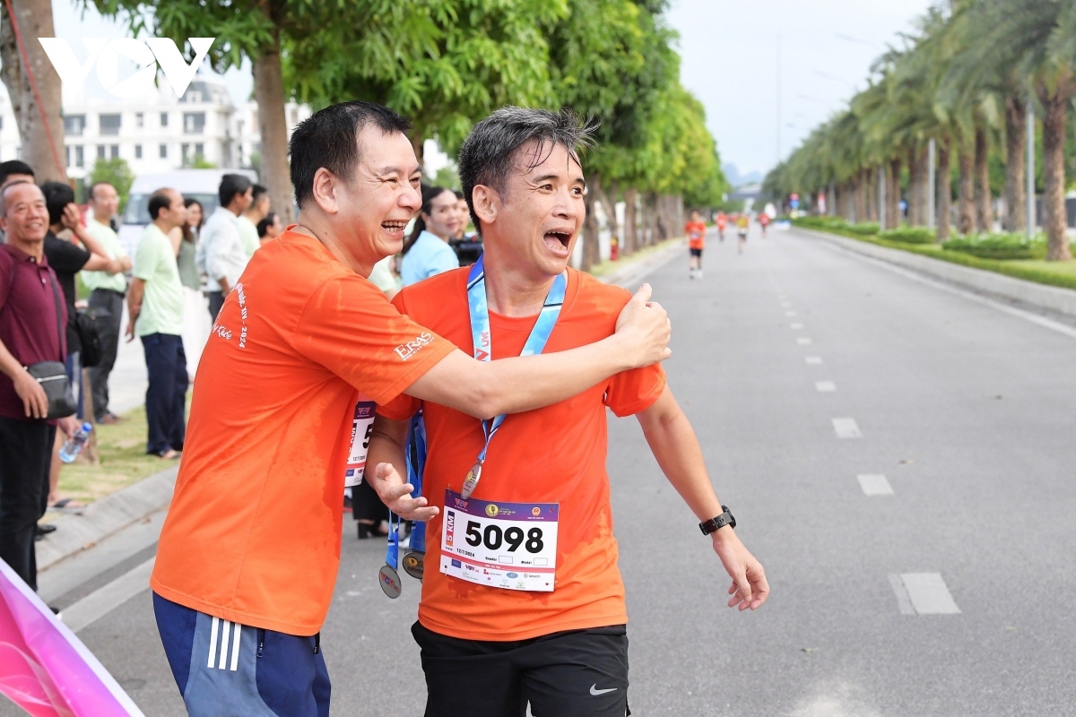 500 people run in response to national radio broadcasting festival 2024 picture 9