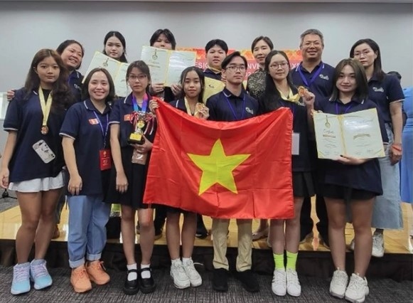hanoi students win high prizes at japan expo picture 1