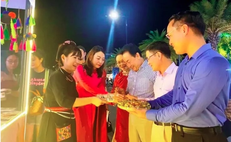 international culinary, music festival opens in quang binh picture 1
