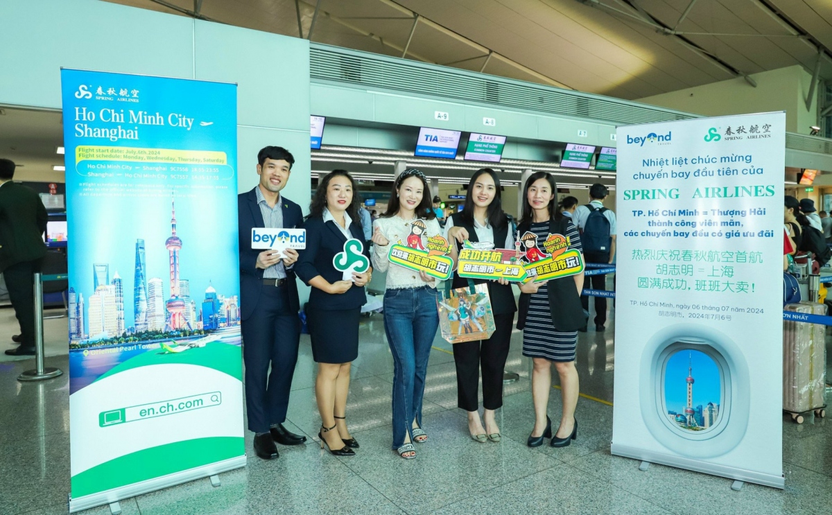 spring airlines opens hcm city city-shanghai air route picture 1