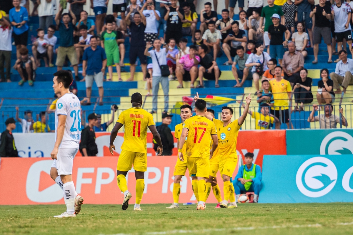 nhan dinh thanh hoa vs ha noi fc cup ve tay ai hinh anh 1