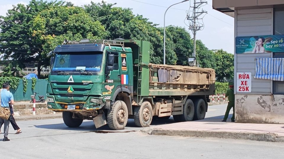 vu tai nan o hoai Duc khien 4 nguoi tu vong xe howo danh trao dang kiem hinh anh 2