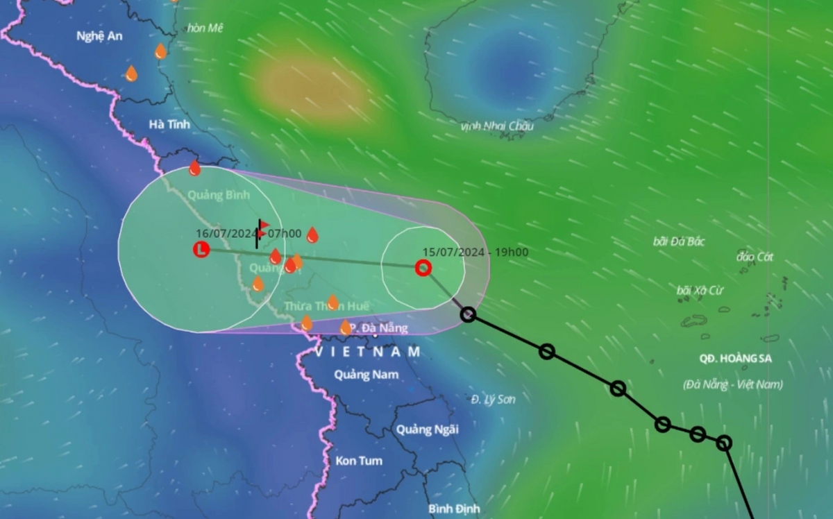 tropical depression makes landfall, causes heavy rain picture 1