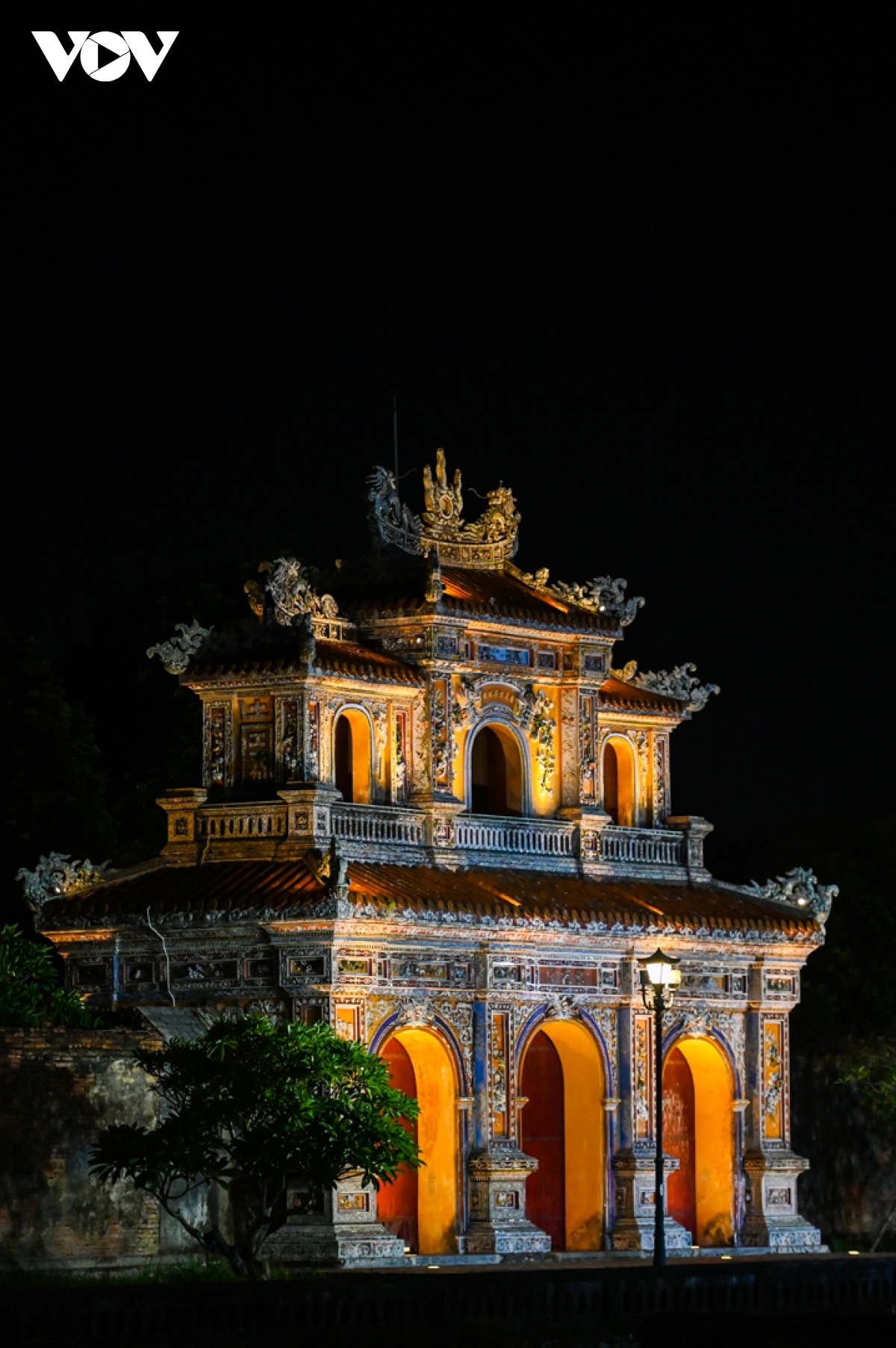 a close look at the four gates into the hue imperial citadel picture 10 a close look at the four gates into the hue imperial citadel picture 10