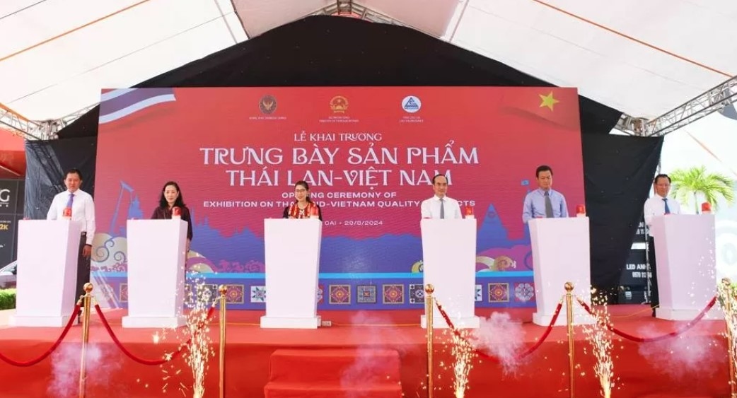 exhibition introduces thai and vietnamese products picture 1