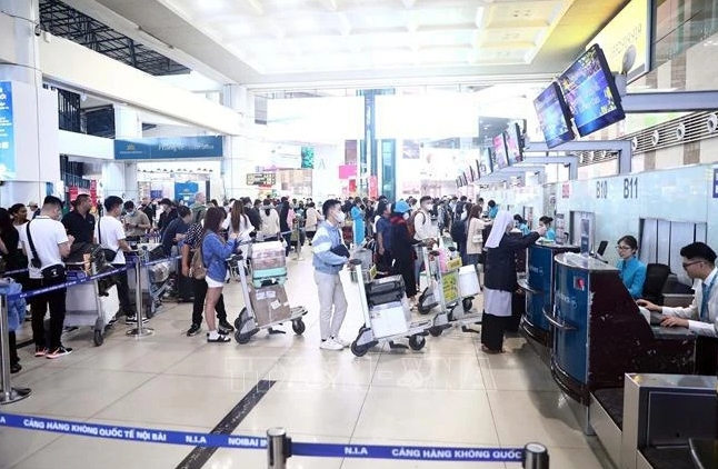 passenger traffic at noi bai airport projected to rise 11 during national day holiday picture 1