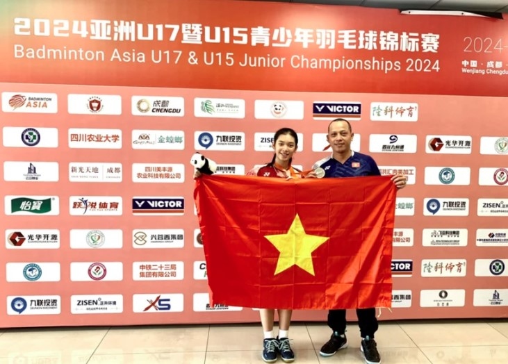 vietnamese badminton athlete wins silver at asian u-15 championships picture 1