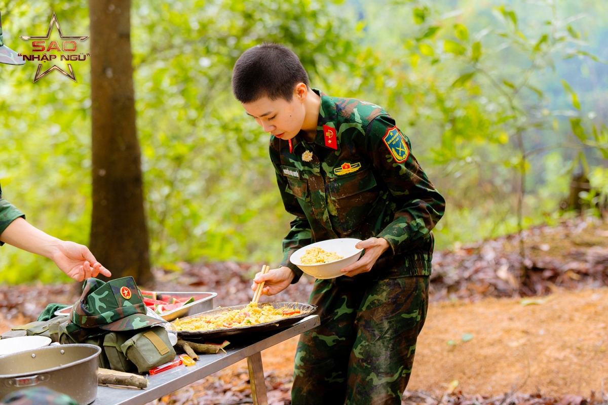 sao nhap ngu tap 2 uyen An, mie vuot qua noi so de an ran nuong hinh anh 4