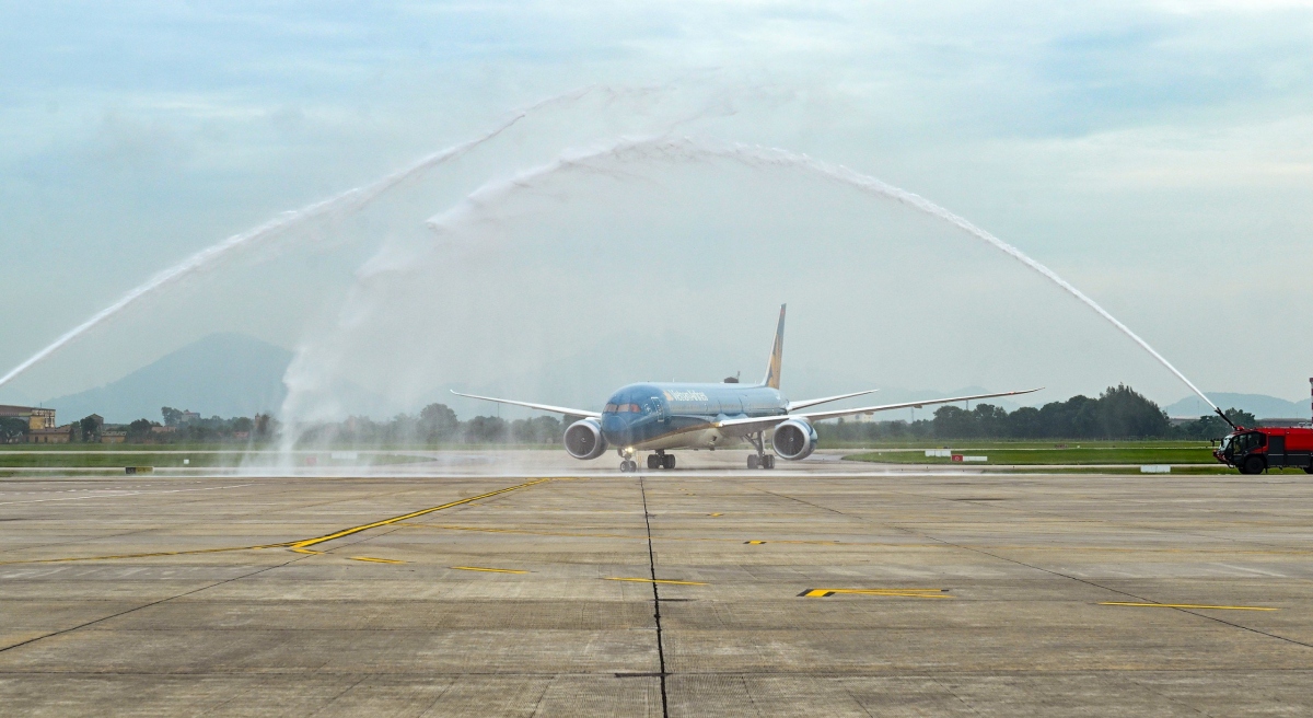 kham pha sieu may bay than rong boeing 787-10 cua vietnam airlines hinh anh 5