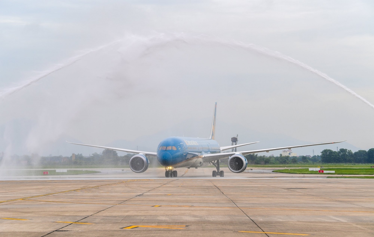 kham pha sieu may bay than rong boeing 787-10 cua vietnam airlines hinh anh 12