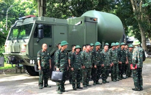 Bomb and mine clearance work deployed at the blast scene in Nghe An