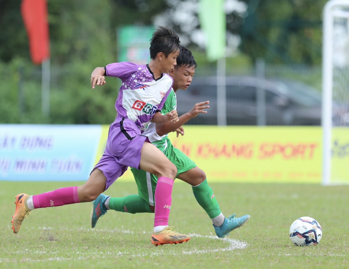 Ong kim sang sik tim tai nang bong da tre o ba ria vung tau hinh anh 1