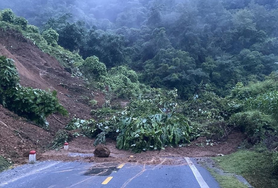 cao bang nguoi dan thuc xuyen dem canh lu hinh anh 11