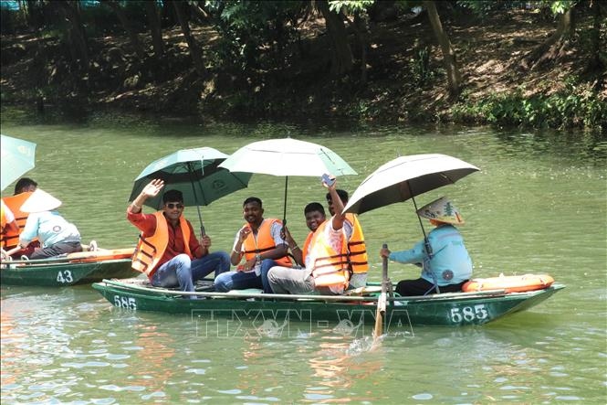 first group of 4,500 indian visitors tour trang an landscape complex picture 1