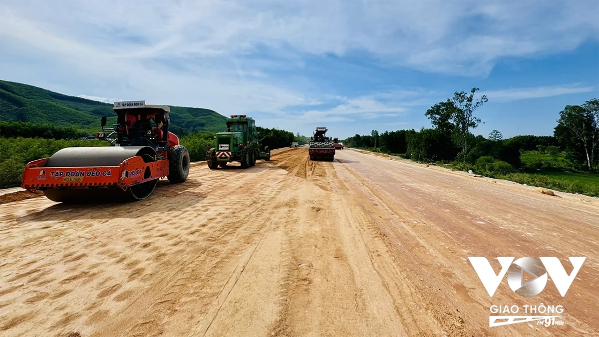 nganh giao thong lam gi de tang toc giai ngan von dau tu cong hinh anh 1