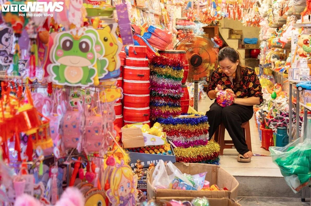 hang ma street gets hectic as mid-autumn festival nears picture 5