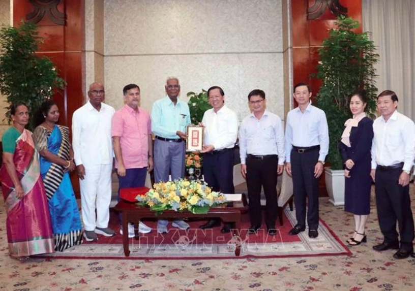 HCM City intensifies collaboration with Communist Party of India