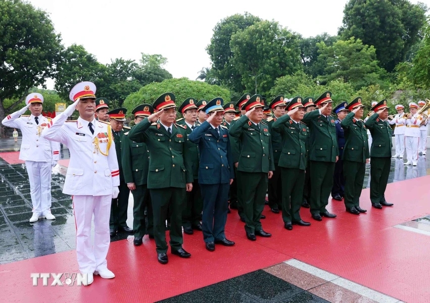 lanh dao Dang, nha nuoc vao lang vieng chu tich ho chi minh nhan dip quoc khanh hinh anh 9