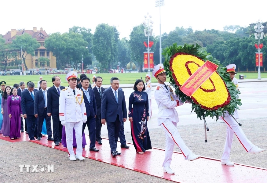 lanh dao Dang, nha nuoc vao lang vieng chu tich ho chi minh nhan dip quoc khanh hinh anh 7