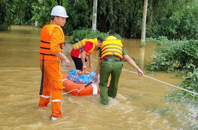 hon 200 ngoi nha cung gan 900ha cay trong tai cao bang bi anh huong do mua lu hinh anh 4