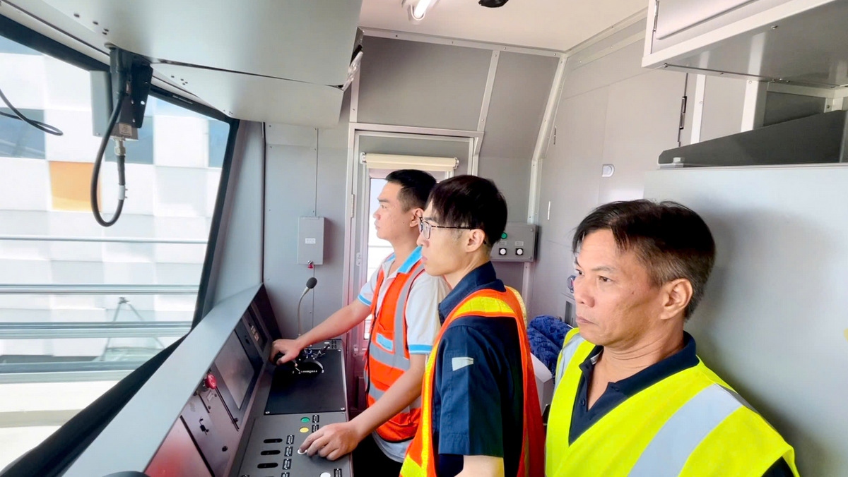 lan dau tien lai tau viet nam truc tiep van hanh metro 1 hinh anh 1