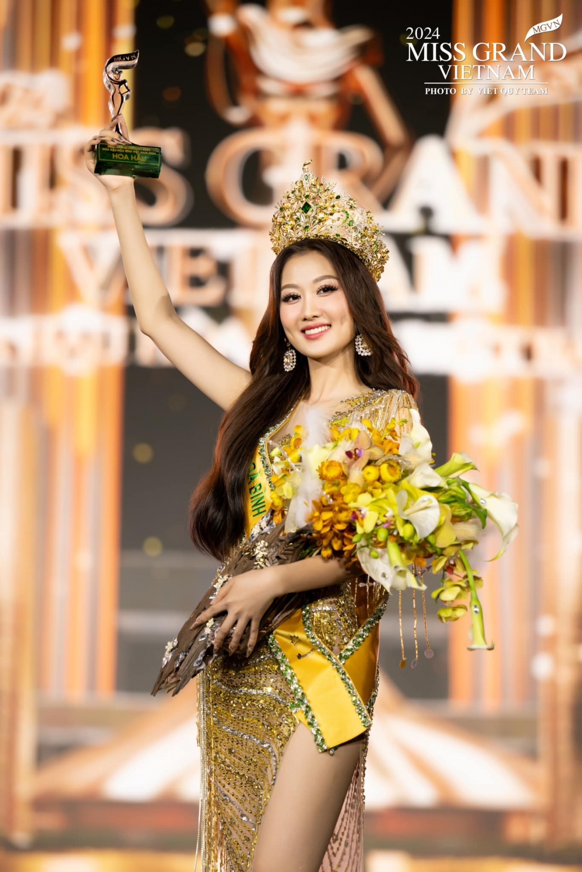 vo le que anh wins miss grand vietnam 2024 picture 1