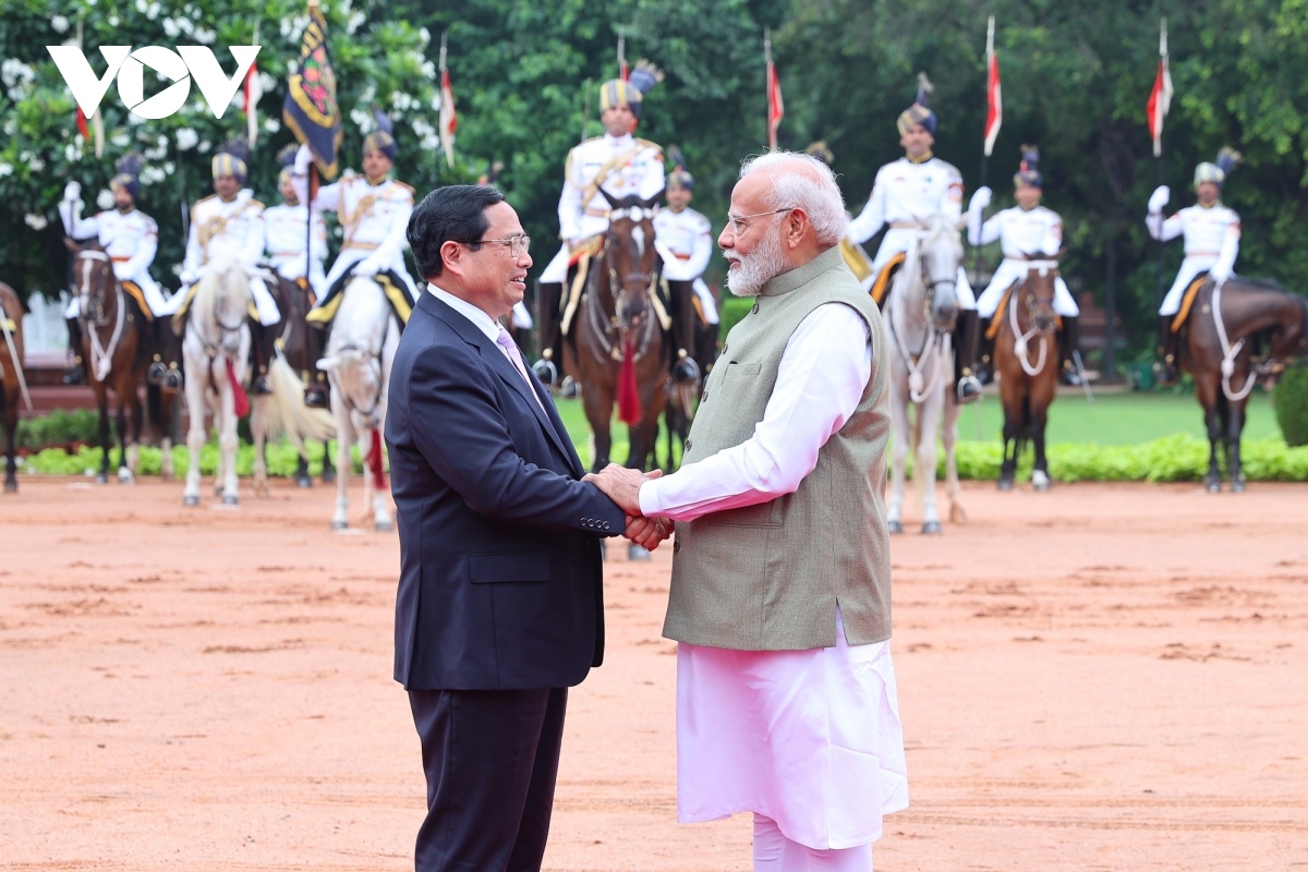 official welcome ceremony held for pm pham minh chinh in india picture 1