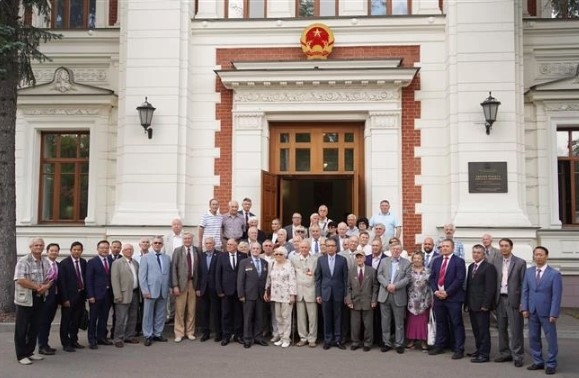 Get-together honours Russian experts - loyal friends of Vietnam