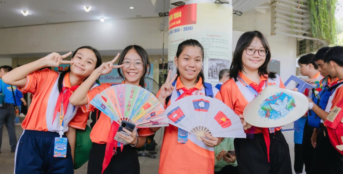 vietnam-laos-cambodia youth festival attracts nearly 200 students picture 1